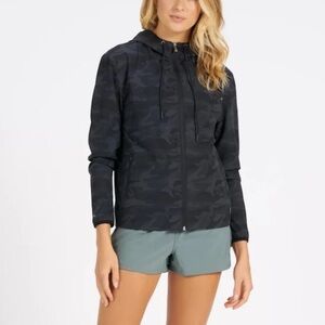 NWT | VUORI Sold Out: Women’s Outdoor Trainer Shell - Black Camo